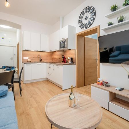 Seifertova Apartments By Willstay Praga Zewnętrze zdjęcie